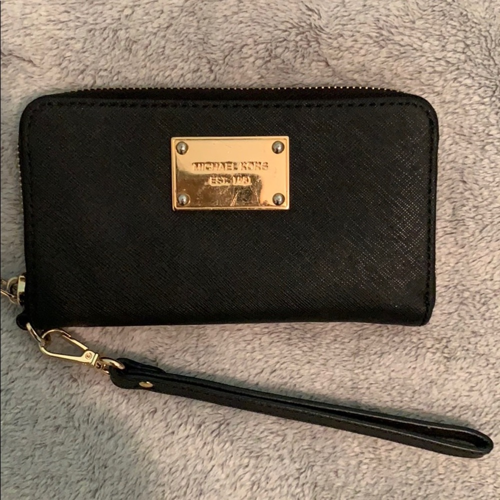 Michael Kors wristlet/wallet